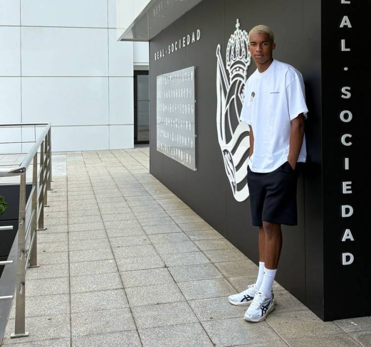 罗马诺：皇家社会签下阿森纳07年小将舒艾布，枪手放弃青训培养费