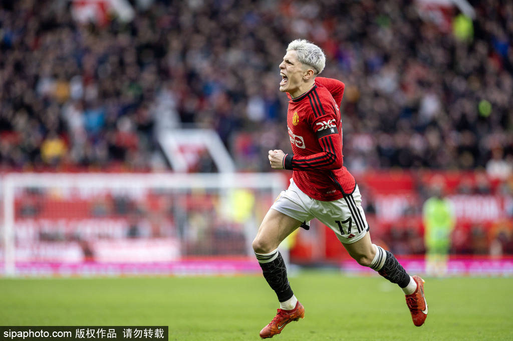 加盟蓝军？罗马诺报道切尔西有意加纳乔 球员本人点赞